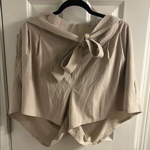 Athleta Women's Tan Shorts